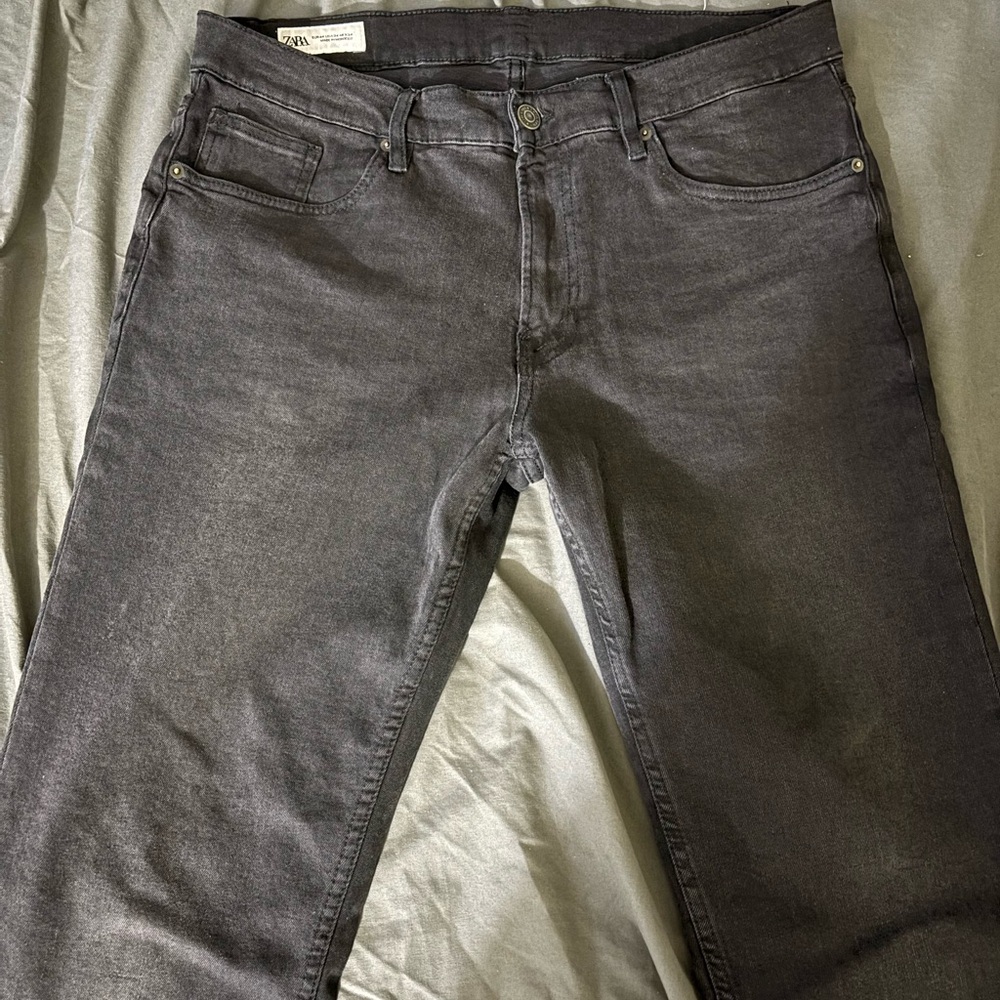 Zara Men's Charcoal Straight Jeans